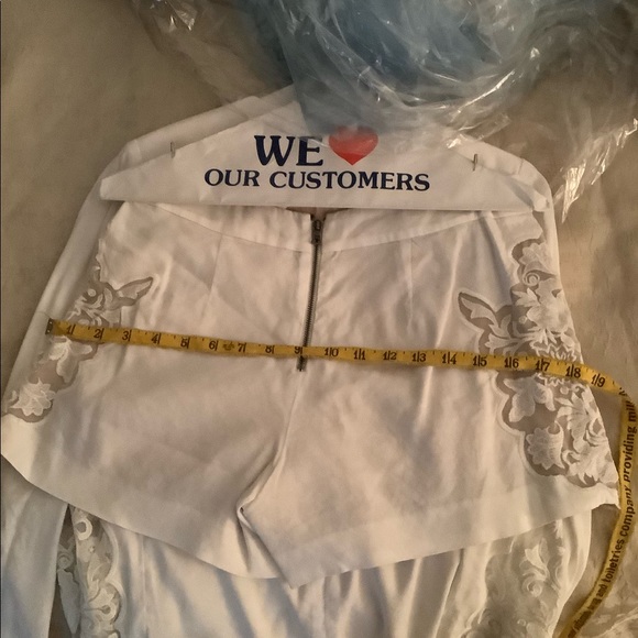 Alice and Olivia Blazer and Short Set - Picture 12 of 13